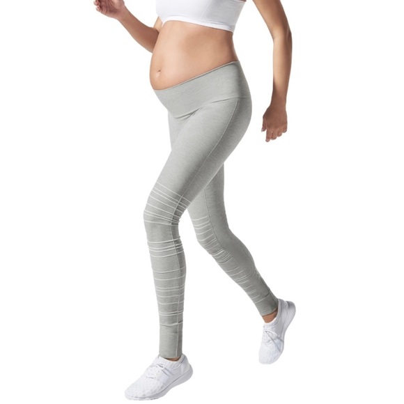 BLANQI Pants - Blanqi SportSupport Hipster Cuffed Legging in Dove Grey Size Medium